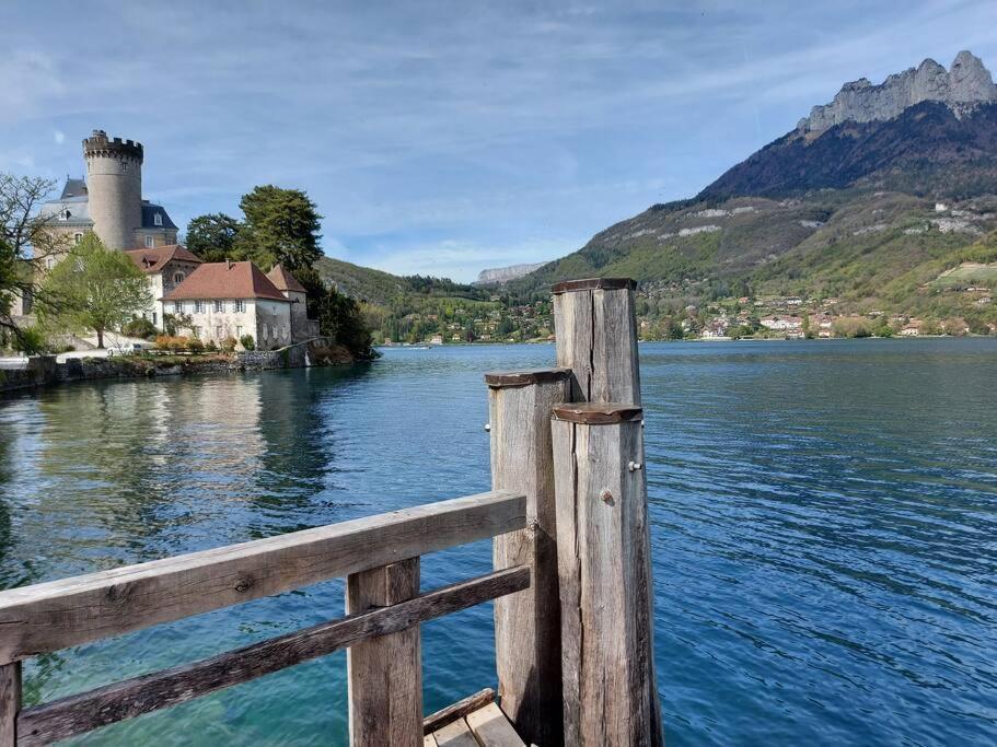 Charmant Et Spacieux Appartement A Quelques Pas Du Lac Duingt Exteriör bild