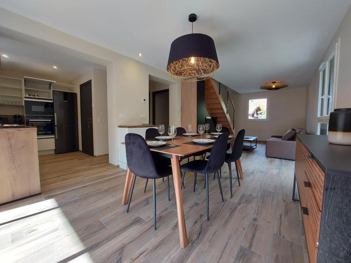 Charmant Et Spacieux Appartement A Quelques Pas Du Lac Duingt Exteriör bild